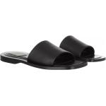Zwarte Kalfsleren Waterdicht Balenciaga Platte sandalen  voor de Zomer met Instap voor Dames 