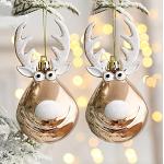 Gouden Kerstballen met motief van Ornament 