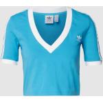 Lichtblauwe adidas Originals V-hals T-shirts V-hals in de Sale voor Dames 