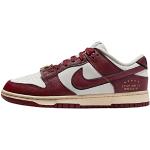 Rode Polyester Nike Dunk Low Damessneakers  in maat 43 