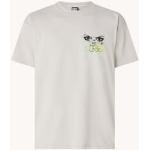 Obey Believing Is Seeing T-shirt met logo- en backprint - Zand